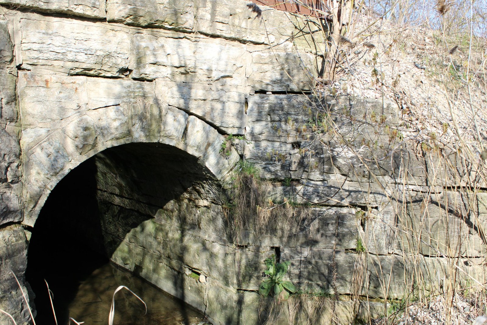 North abutment
